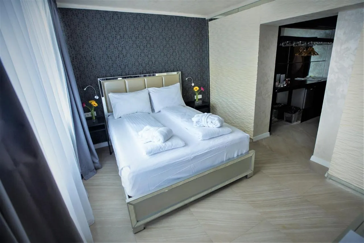Z Executive Boutique Hotel Bucharest 4*,  Romania